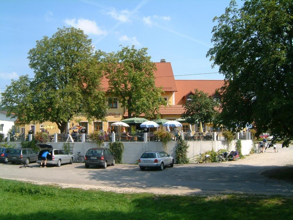 Landpension Birnthaler — hotel in Kallmunz