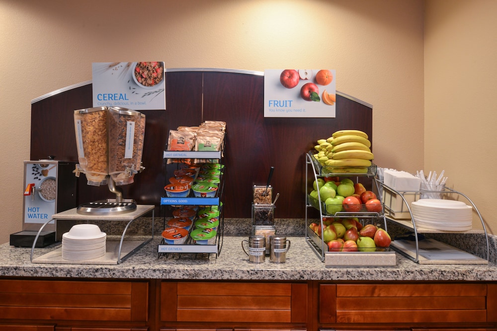 Holiday Inn Express & Suites Globe by IHG - photo 41