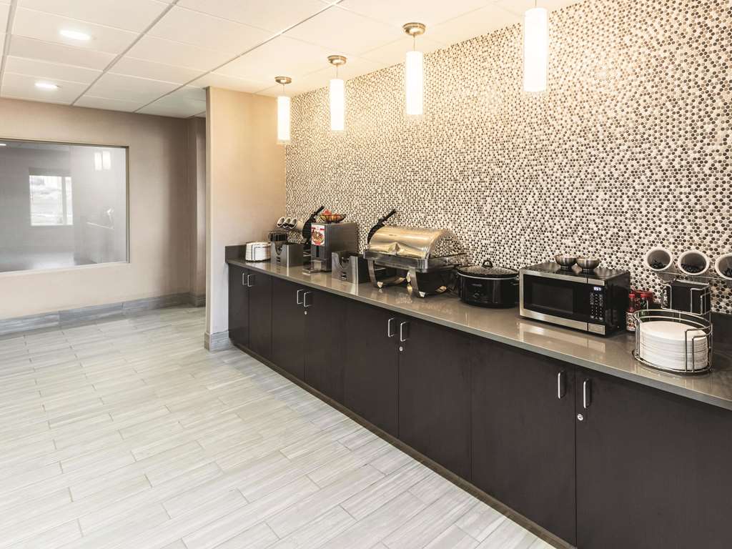 La Quinta Inn & Suites by Wyndham Walla Walla - photo 29