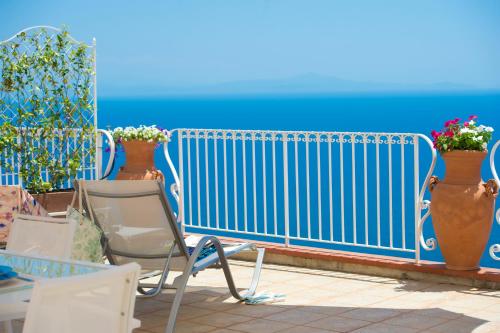 Le Anfore 2 Amalfi Coast — 4-Star Luxury Hotel in Conca Dei Marini, Italy