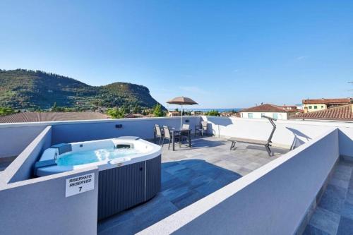 Panoramic Apartment Rudi — 4-Star Luxury Hotel in Garda, Italy