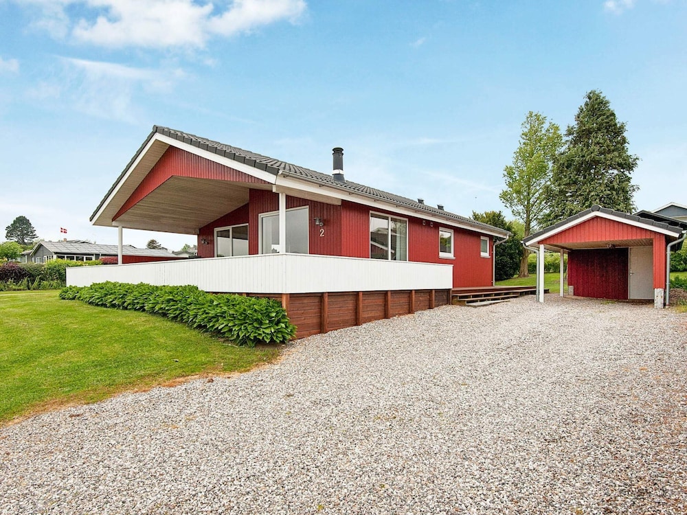 4 person holiday home in Hejls By Traum — 4-Star Luxury Hotel in Christiansfeld, Denmark
