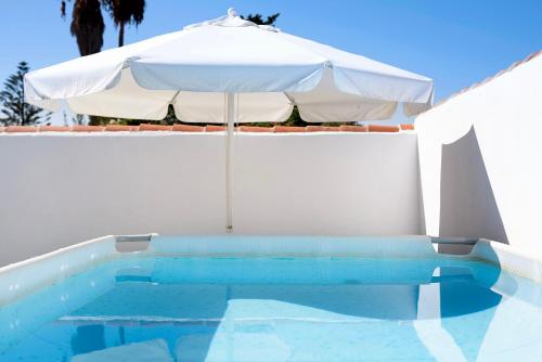 La Perla — 4-Star Luxury Hotel in Chiclana De La Frontera, Spain
