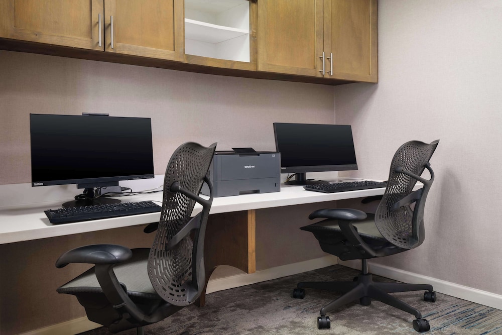 Hilton Garden Inn Houston Bush Intercontinental Airport - photo 28