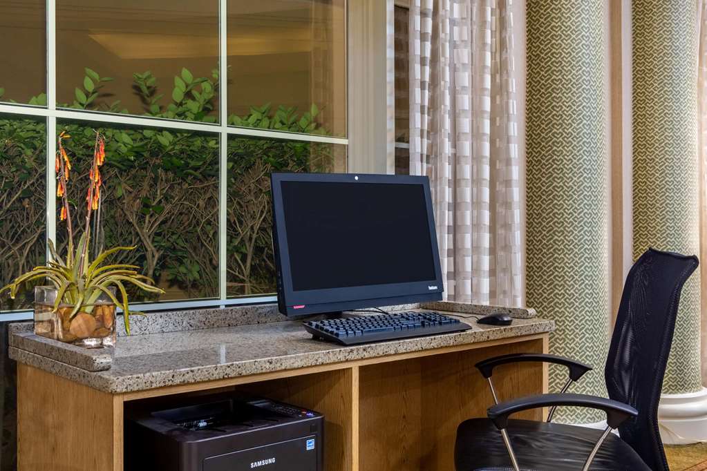 La Quinta Inn & Suites by Wyndham Charlotte Airport South - photo 29