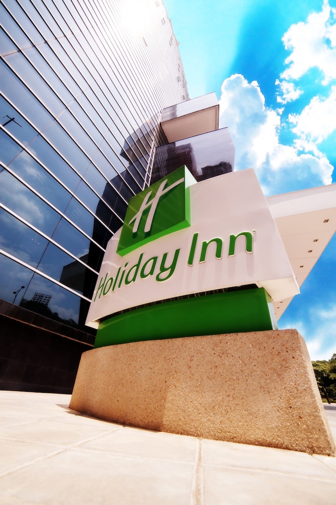 Holiday Inn Bucaramanga Cacique by IHG in Bucaramanga, Colombia