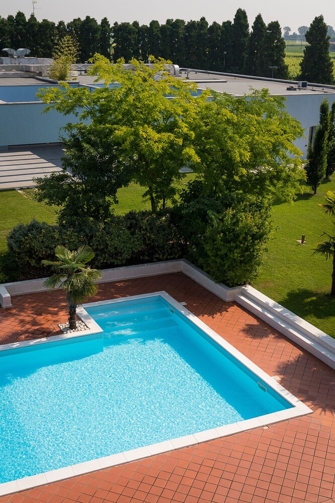 Hotel San Silvestro — hotel in Modena
