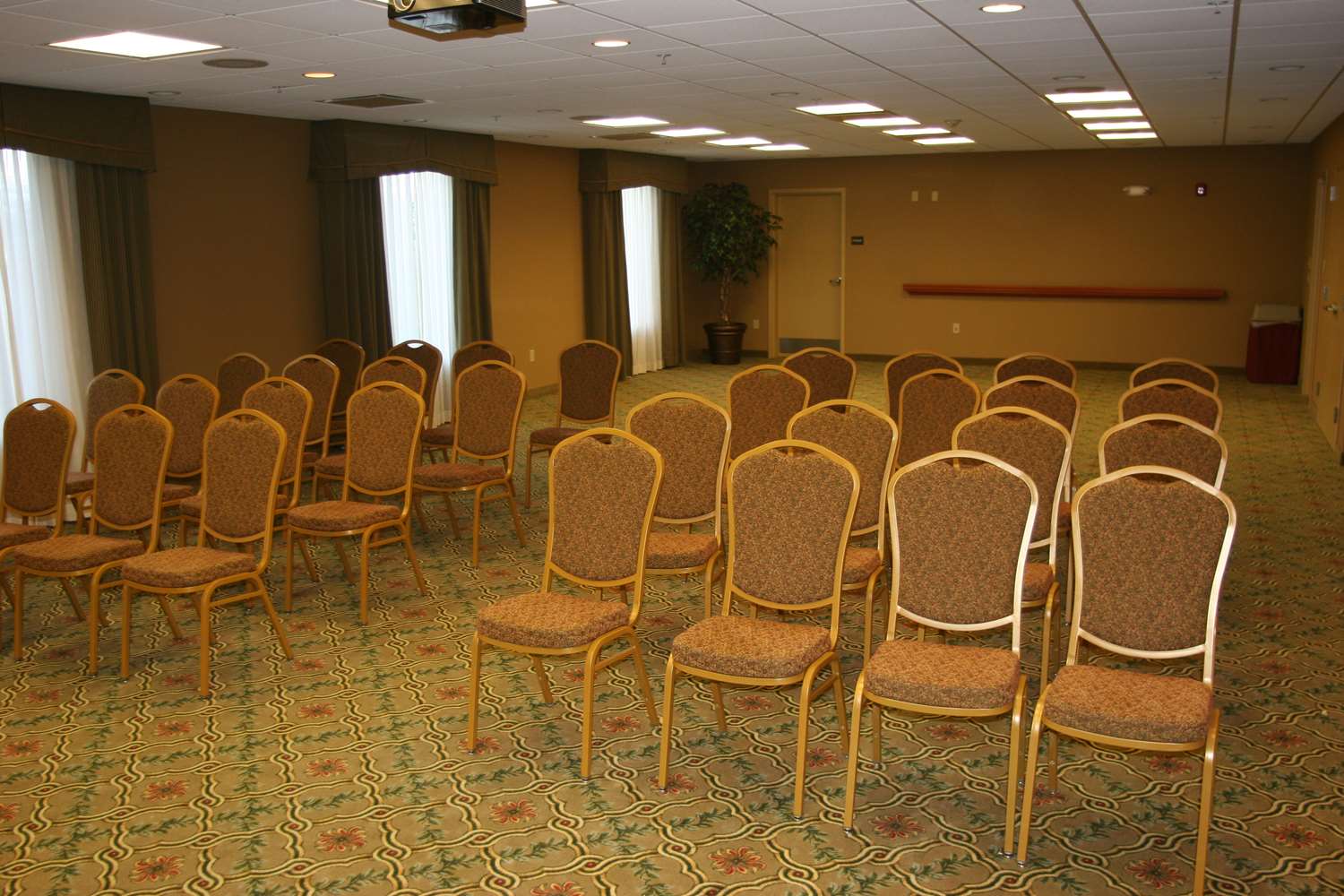 Hampton Inn Omaha West Lakeside - photo 24