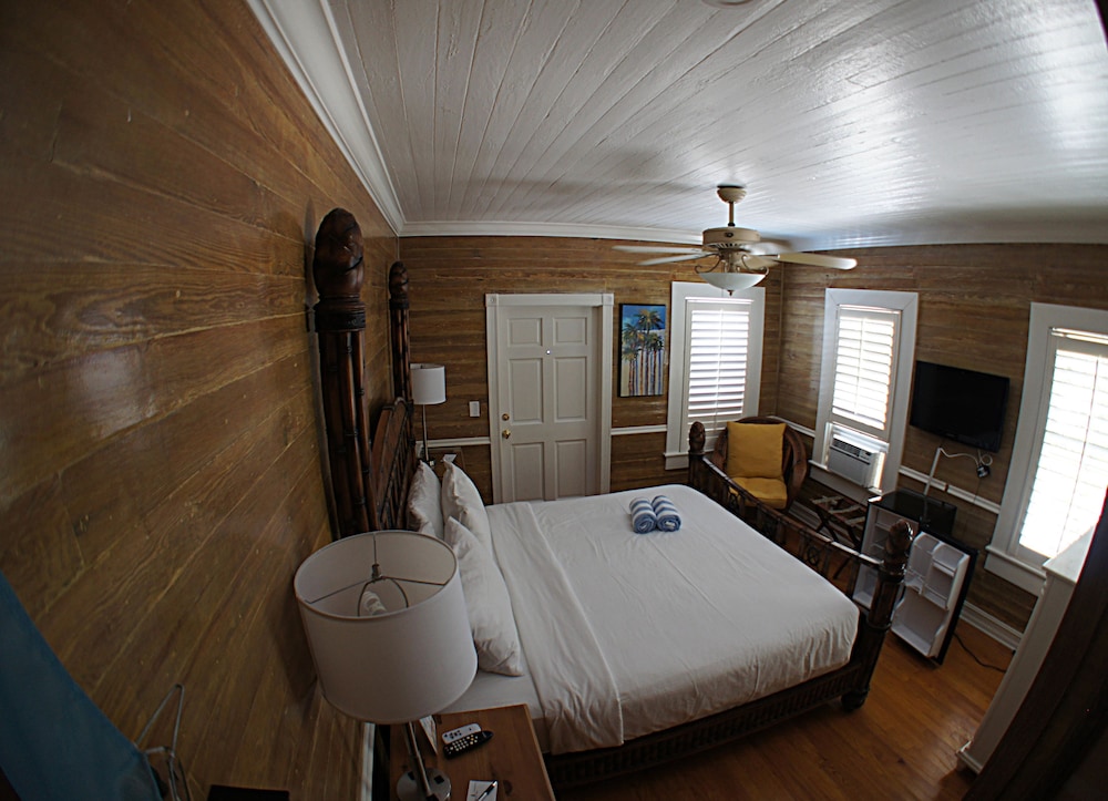 Duval Inn - photo 35