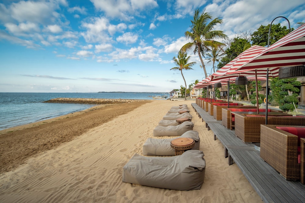 Puri Santrian — 4-Star Luxury Hotel in Denpasar, Indonesia