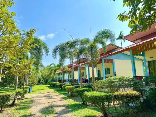 Baanklongkok - carbon neutral hotel in Unknown City