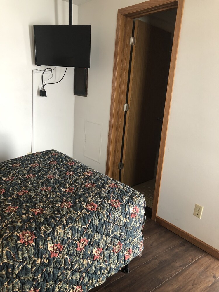 Neva Jean Motel - photo 5