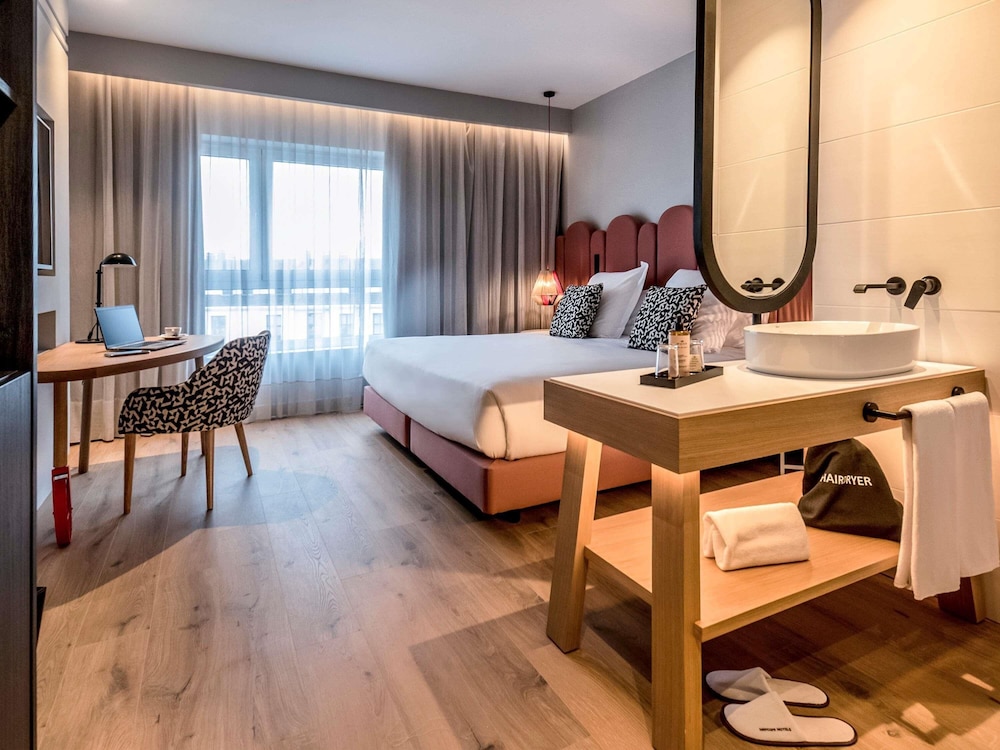 Mercure Lugo Centro — 4-Star Luxury Hotel in Lugo, Spain