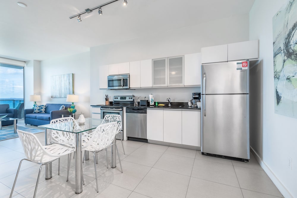Churchill Suites Monte Carlo Miami Beach - photo 61