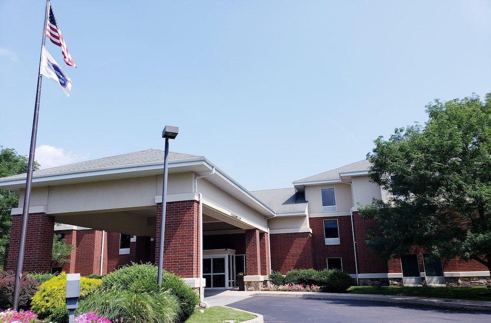 Hampton Inn & Suites Newtown - photo 151