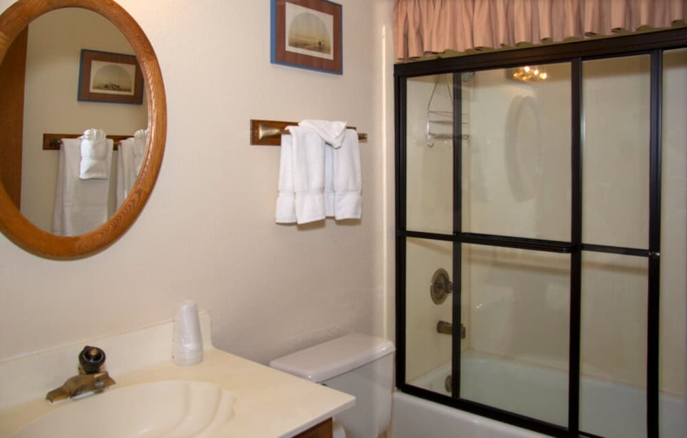 Quality Hill Resort - photo 29