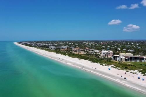 Loggerhead Cay #114 in Sanibel, United States