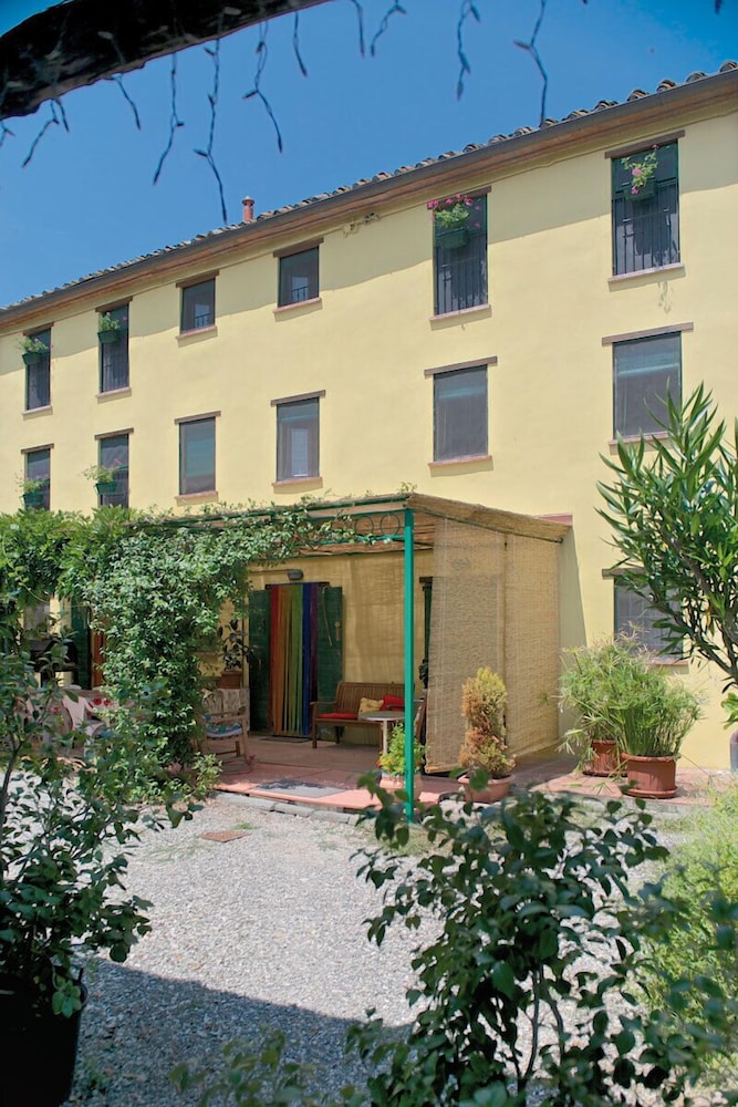 Locanda San Ginese - carbon neutral hotel in Capannori