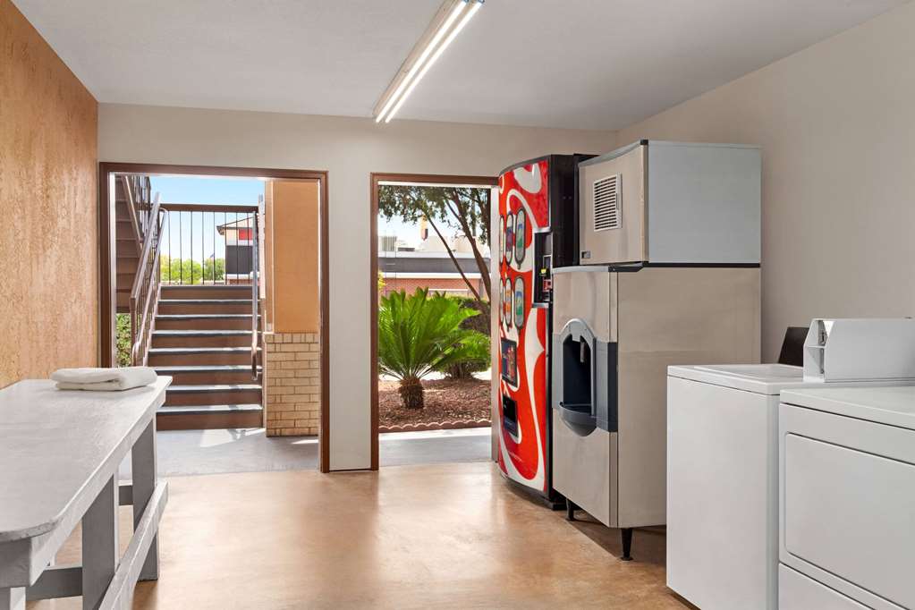Ramada by Wyndham San Antonio Near SeaWorld Lackland AFB - photo 40