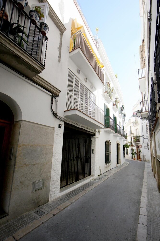 Griselda - carbon neutral hotel in Sitges