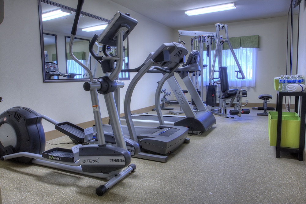 Baymont by Wyndham Dallas Love Field - photo 18