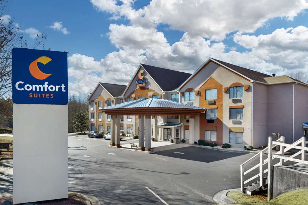 Comfort Suites Northside Hospital Gwinnett - carbon neutral hotel in Lawrenceville