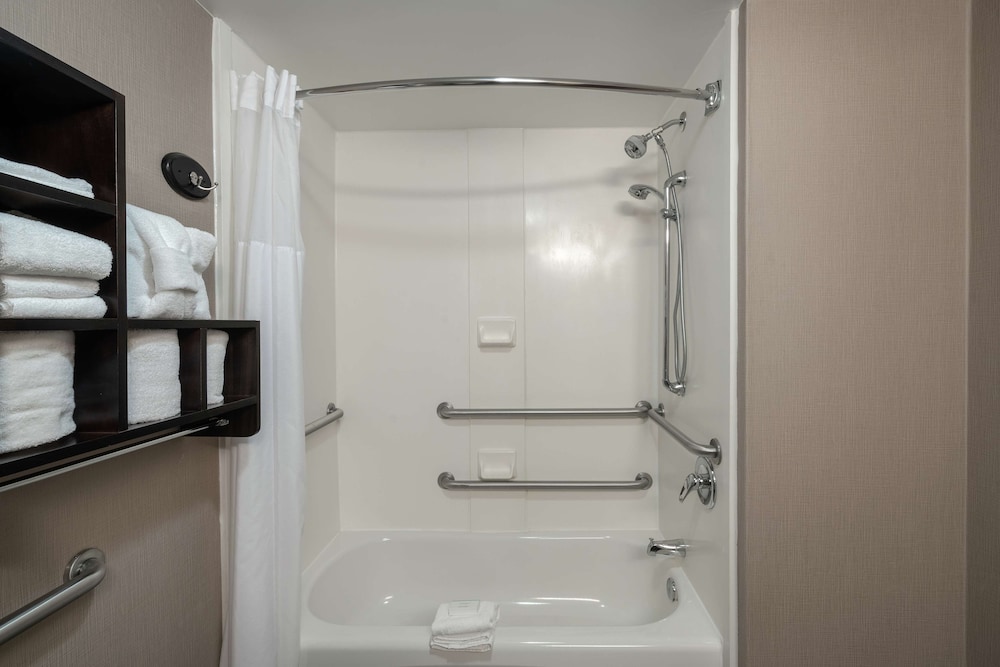 Hampton Inn Dublin - photo 23