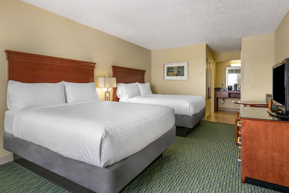 Holiday Inn Resort Orlando Lake Buena Vista by IHG - photo 33
