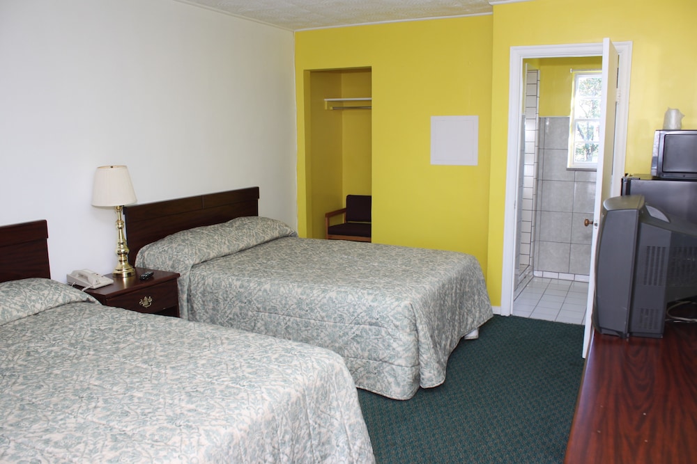 Kenwood Motel - photo 13