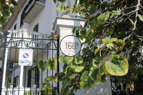 Corso vista mare Casa Elegante by Italianhost — 4-Star Luxury Hotel in Naples, Italy