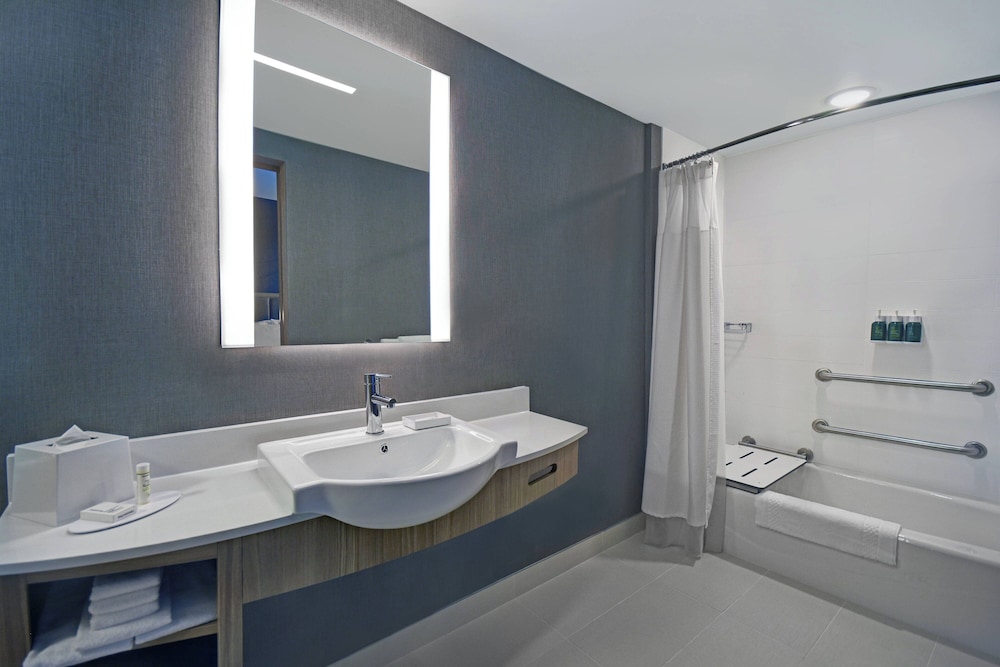 SpringHill Suites by Marriott St. Paul Arden Hills - photo 25