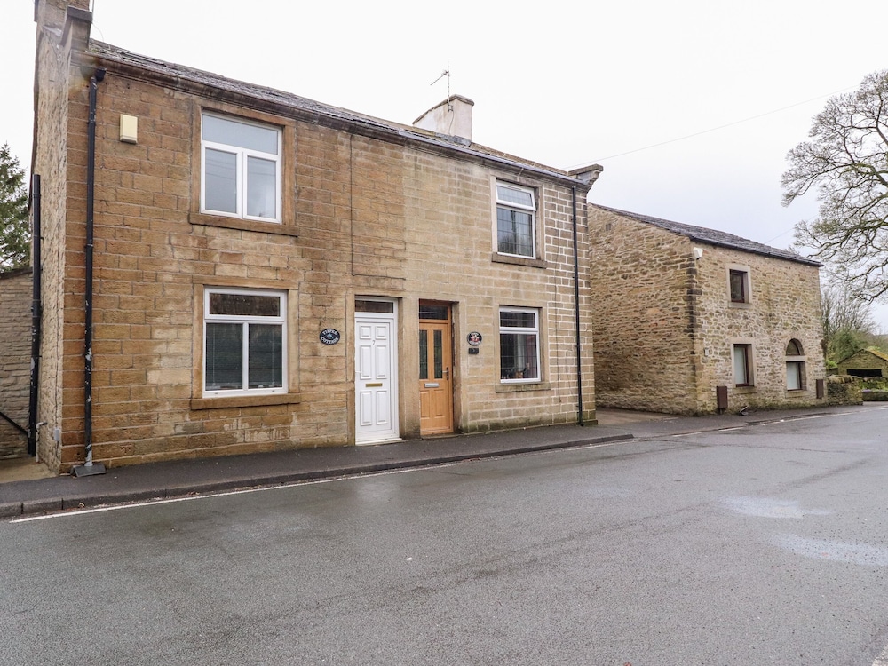 Yippee Cottage — 4-Star Luxury Hotel in Keighley, United Kingdom
