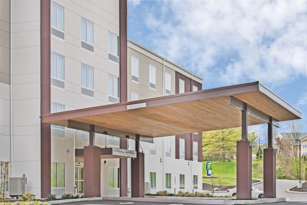 Holiday Inn Express & Suites New Cumberland by IHG - photo 40