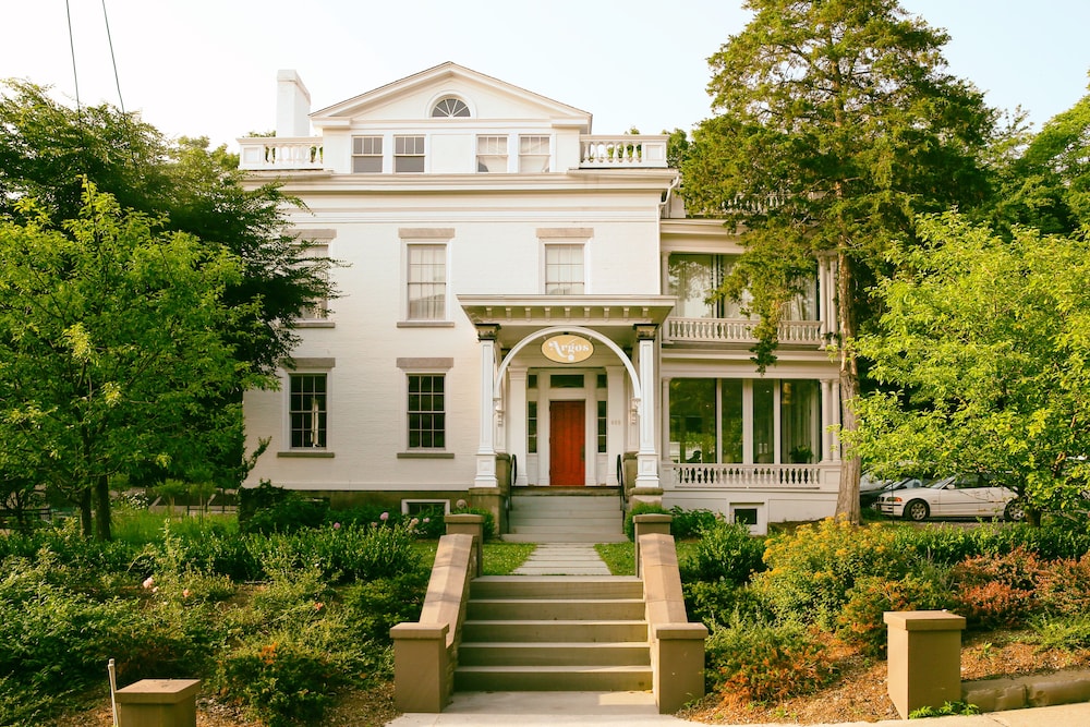 Argos Inn — 4-Star Luxury Hotel in Ithaca, United States
