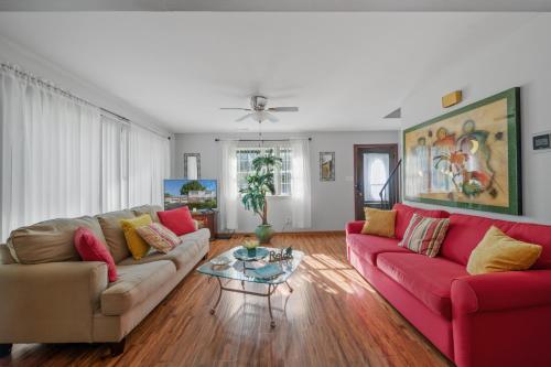 Perfect Private Getaway Minutes to Virginia Beach — 4-Star Luxury Hotel in Virginia Beach, United States