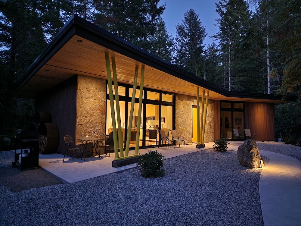 The Shed at Moon Dance in Unknown City, Canada