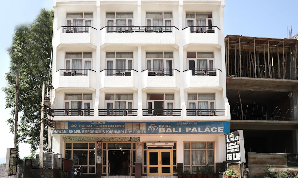 Treebo Bali Palace Vaishno Devi in Katra, India