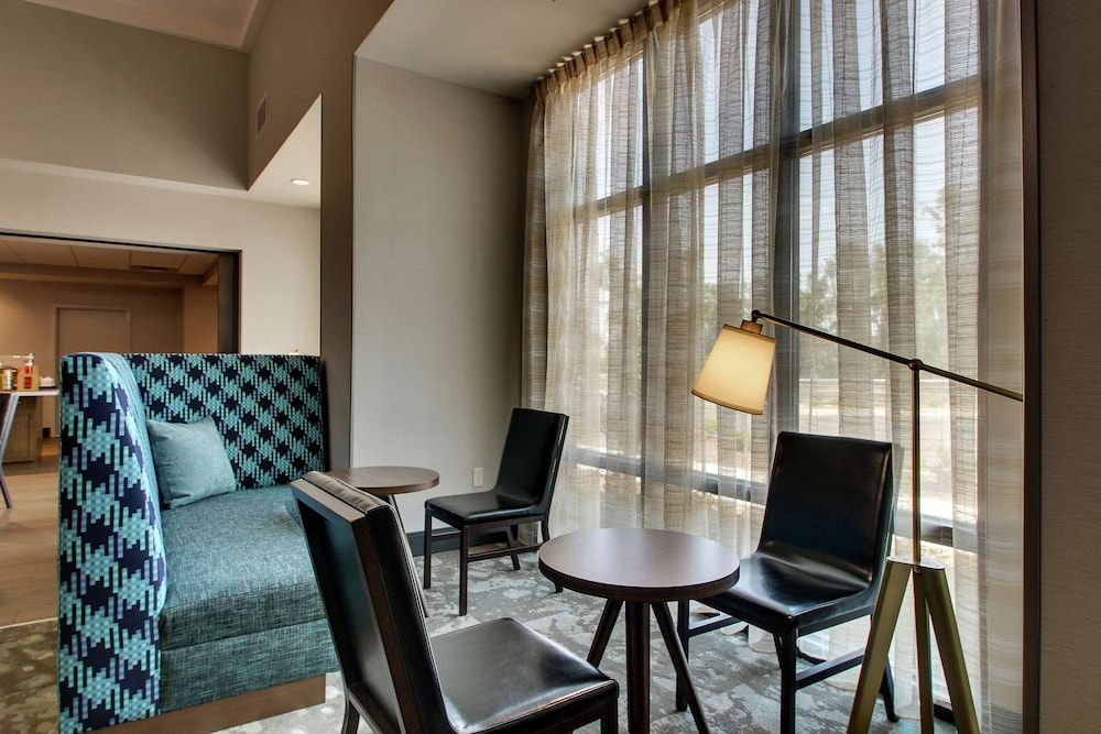 Hampton Inn & Suites Southport - photo 5