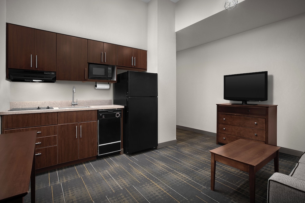 The Suites Hotel at Waterfront Plaza - photo 19
