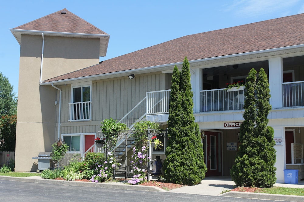 Saga Resort in Wasaga Beach, Canada