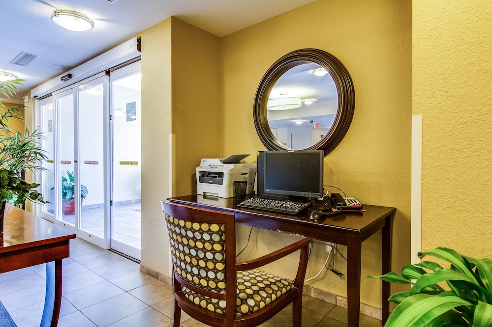 Candlewood Suites Jacksonville East Merril Road by IHG - photo 44