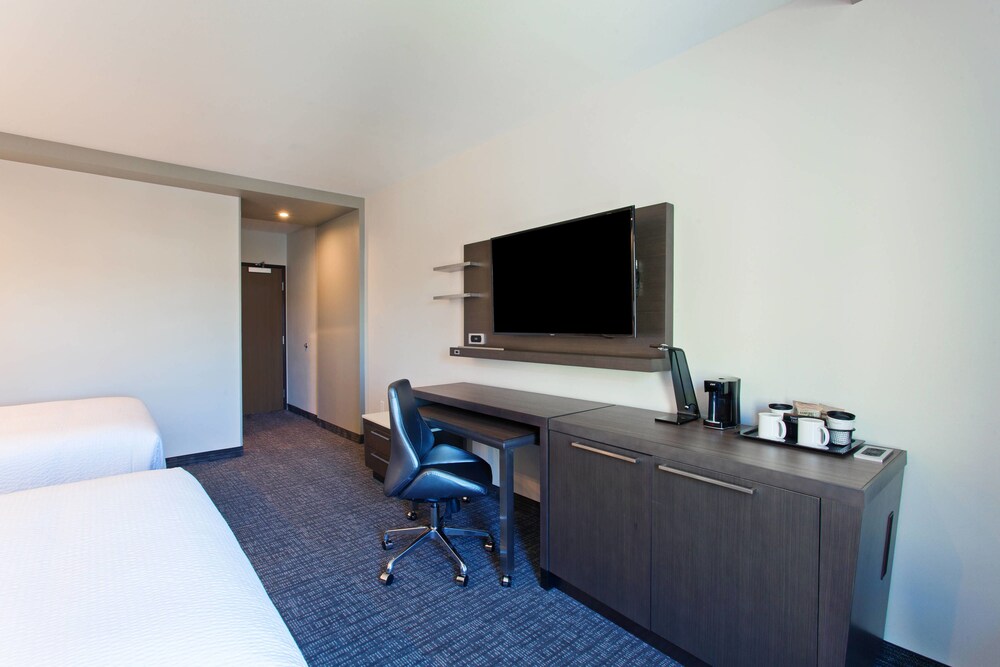 Courtyard by Marriott San Diego El Cajon - photo 10