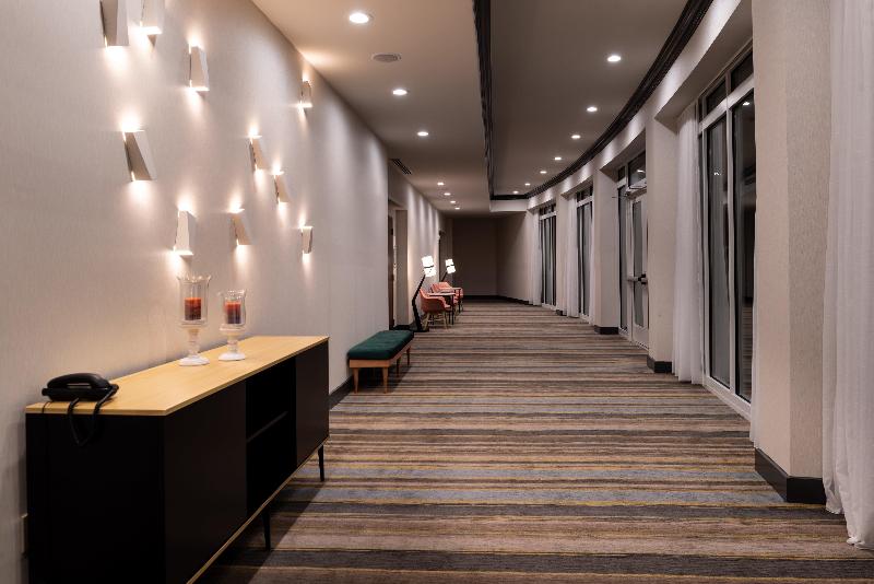 Holiday Inn & Suites Orlando I Drive Theme Parks by IHG - photo 82