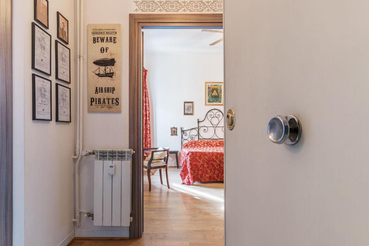 San Paolo Steampunk Flat — 4-Star Luxury Hotel in Rome, Italy