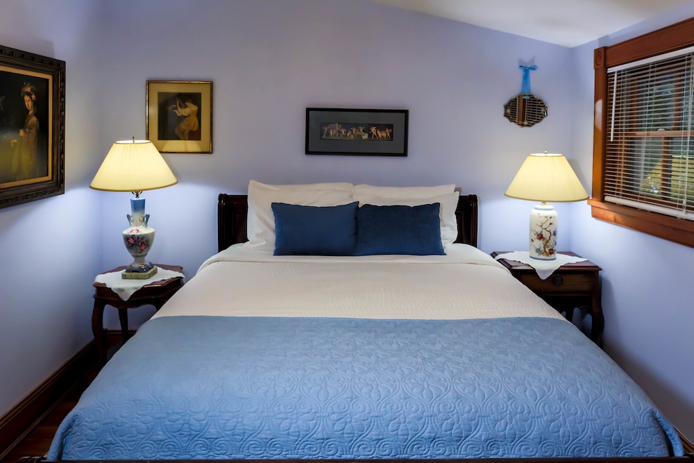 Sweetwater Branch Inn - photo 21