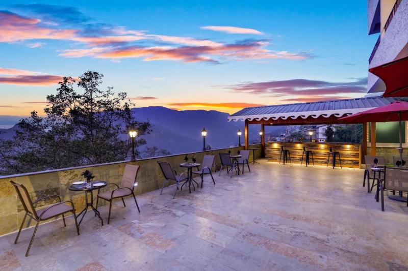 Mount Himalayan Hotel - carbon neutral hotel in Gangtok