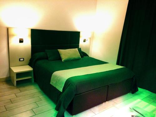 Ape — 4-Star Luxury Hotel in Marina Di Schiavonea, Italy