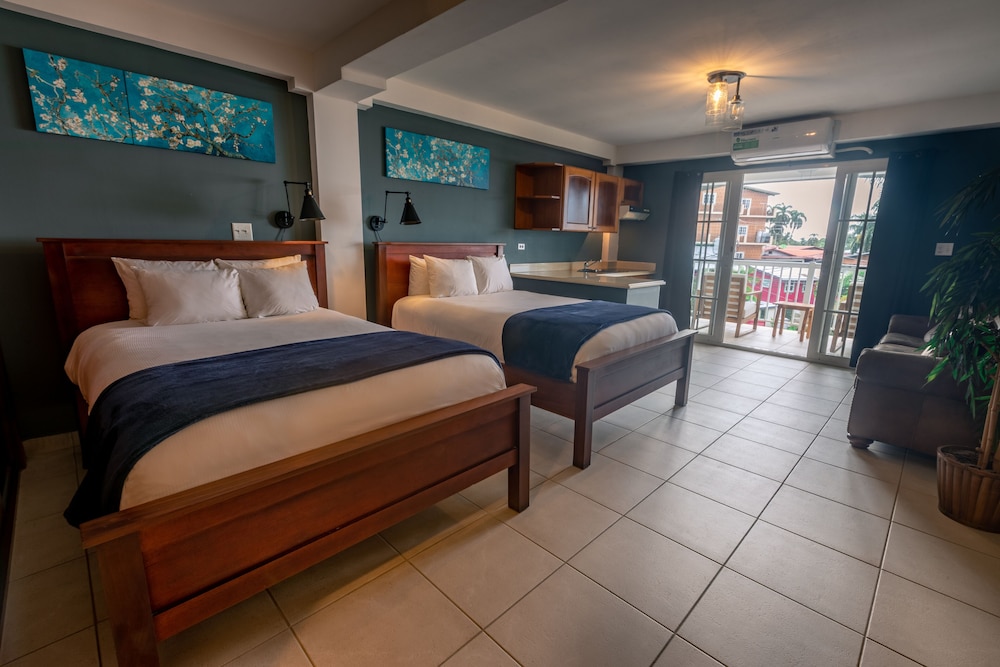 Tropical Suites Hotel — Bocas Del Toro — photo 3