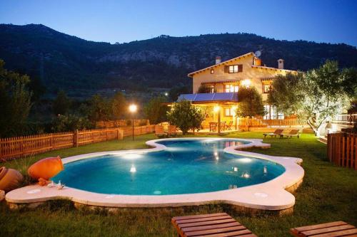La Ginesta Rural Cerca de Sitges — hotel in Canyelles