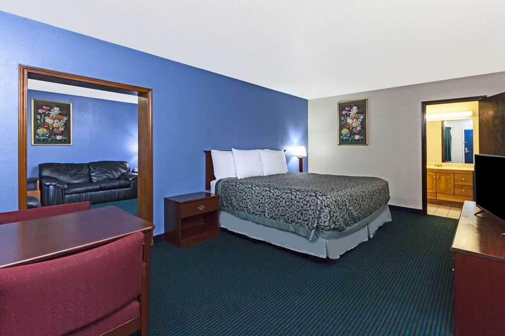 Days Inn by Wyndham Oklahoma City Fairground - photo 14